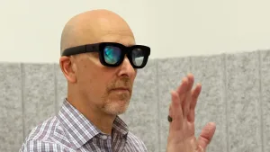 Meta สะดุด? แว่นตาอัจฉริยะ Mixed Reality รุ่นใหม่เลื่อนเปิดตัวไปปี 2027